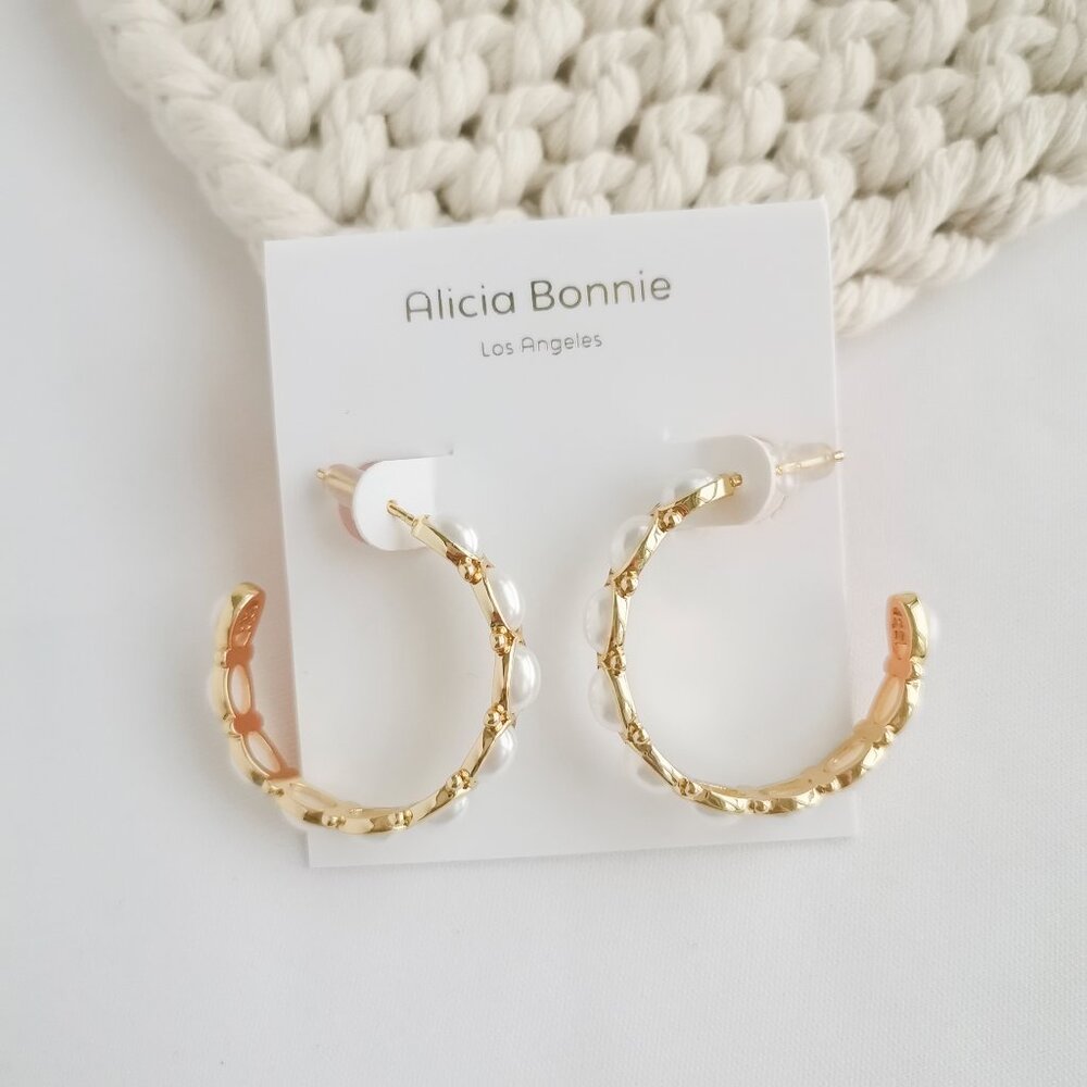 Authentic Alicia Bonnie Abbie Gold Pearl Hoop Earrings